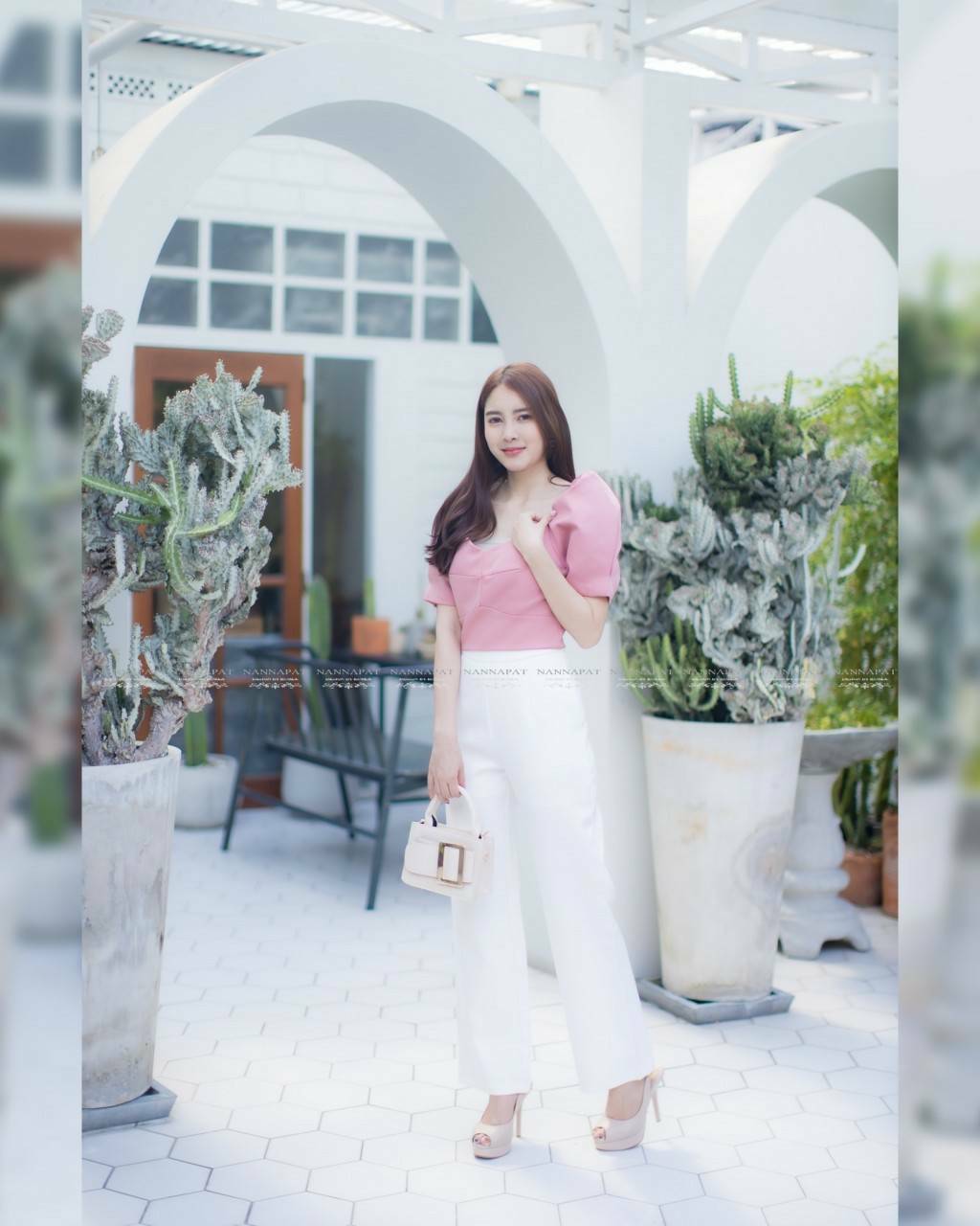 เสื้อซิปหลัง มีฟองน้ำอก