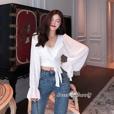เสื้อทรงคอวีป้ายเฉียงข้างผูกโบว์ที่เอว ปกระบาย