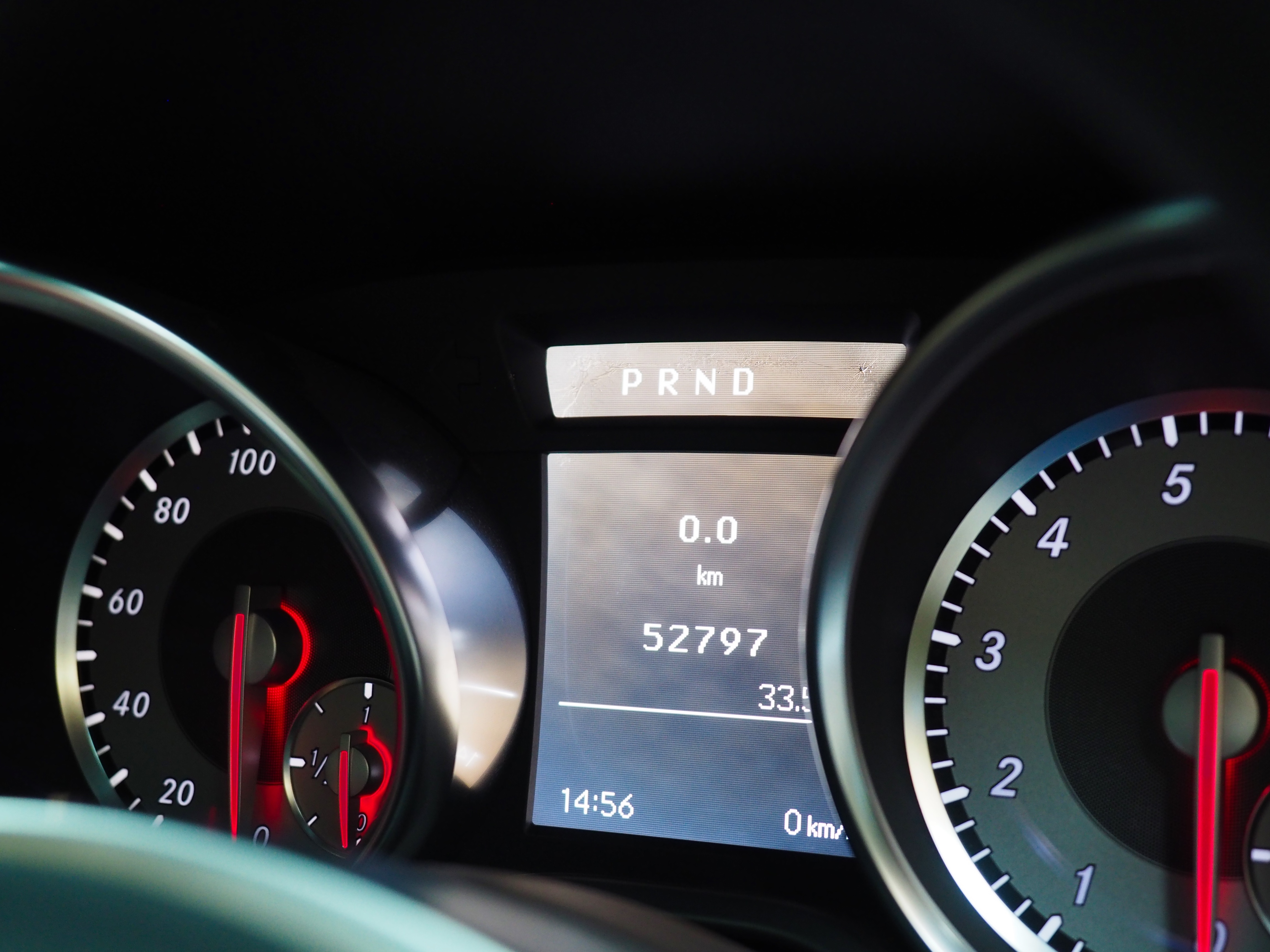 จองแล้ว SLK250 AMG R172