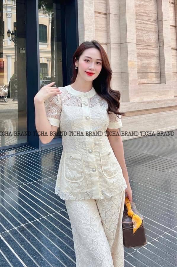 ผ้าลูกไม้ทั้งชุด เสื้อคอจีนแขนสั้น