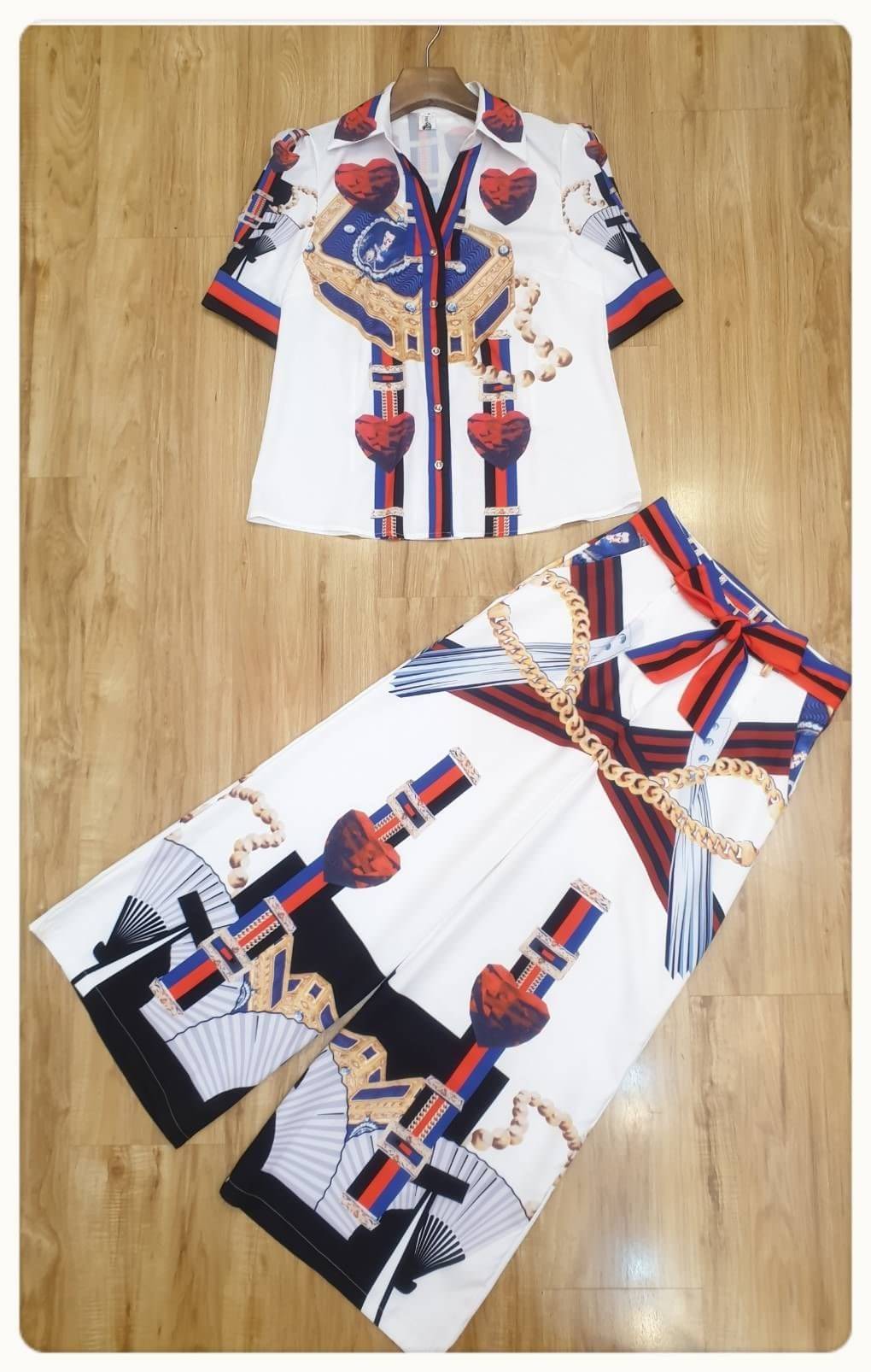เสื้อเชิ้ตคอวีแขนสั้น กระดุมหน้า เสื้อทรงสวย