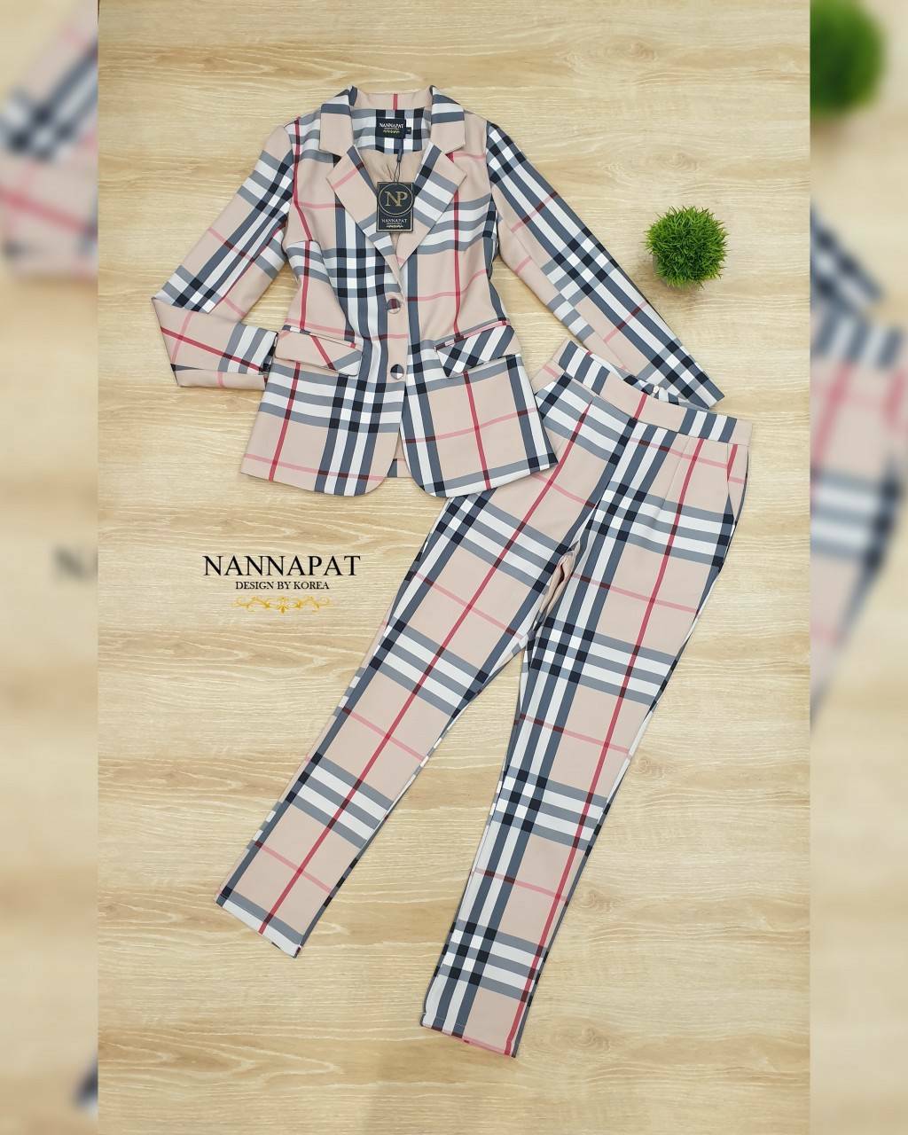 เสื้อสูทลายบลูเบอรี่ กระดุมหน้า