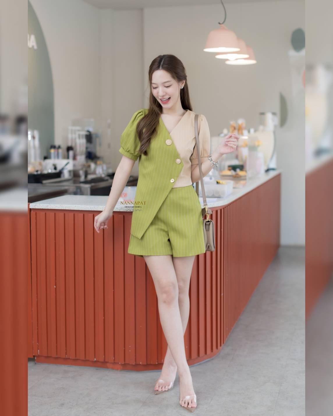 เสื้อกระดุมหน้า ผ้าทอลายเส้น