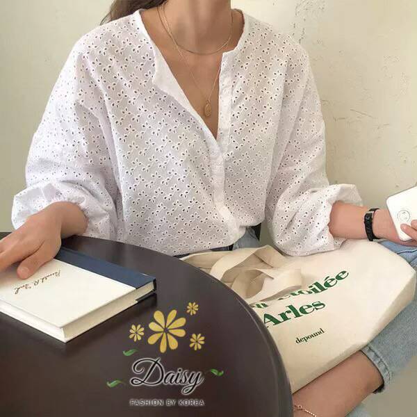 เสื้อลูกไม้คอตตอน คอกลม
