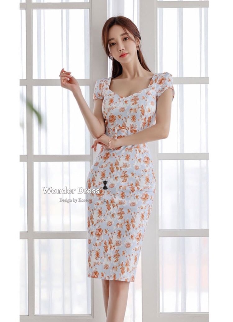 เดรสทรงสวยเนื้อผ้านำเข้า