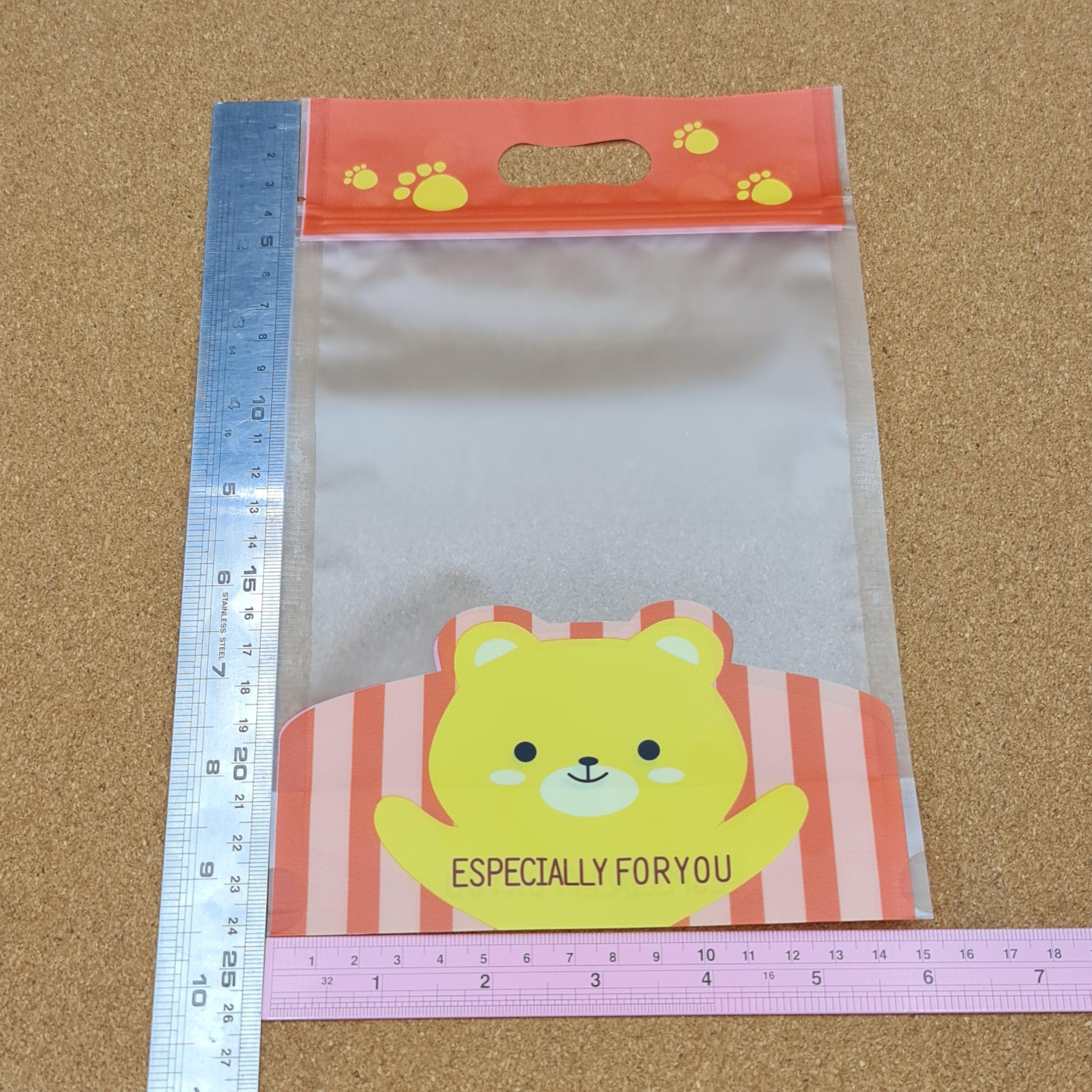 ถุงซิป มีหูหิ้ว ตั้งได้ หมีเหลือง ขนาด15×24+ก้นถุง5.5cm. 50ใบ/แพ็ค 20ใบ/แพ็ค พลาสติก แพ็คเกจ เบเกอรี่ j12