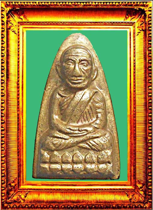 หลวงปู่ทวดหลังหนังสือกะไหล่ทองแจกกรรมการ องค์ที่ 2