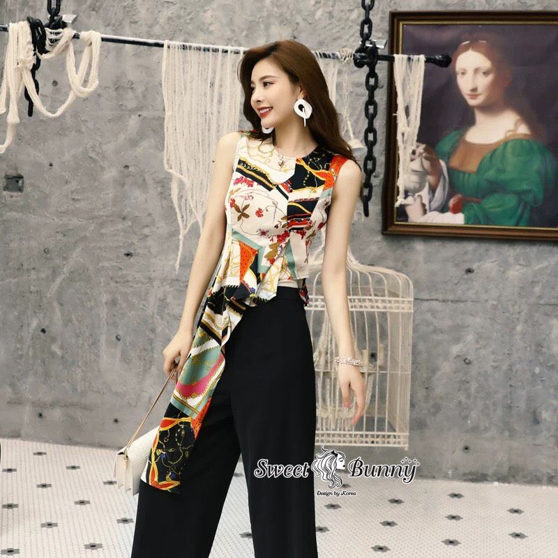 เสื้อแขนกุดคอกลมเอวับจีบยาวด้านหน้า