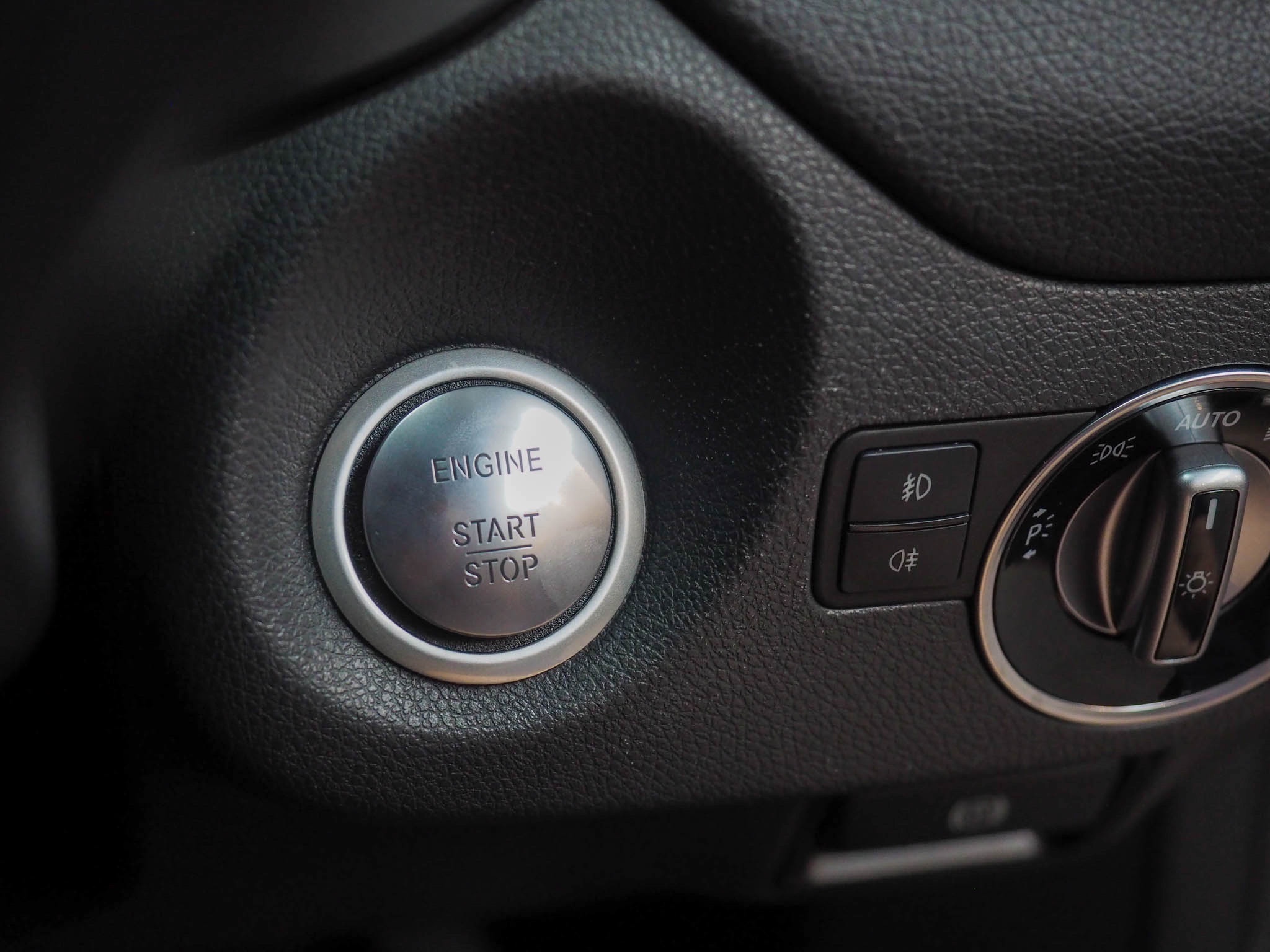 จองแล้ว GLA200 Urban W156