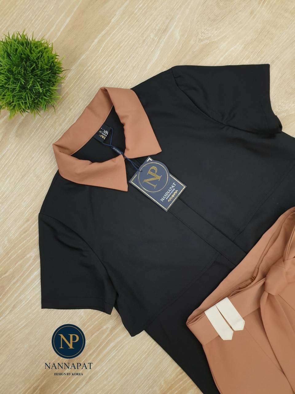 เสื้อคอปก กระดุมหน้า