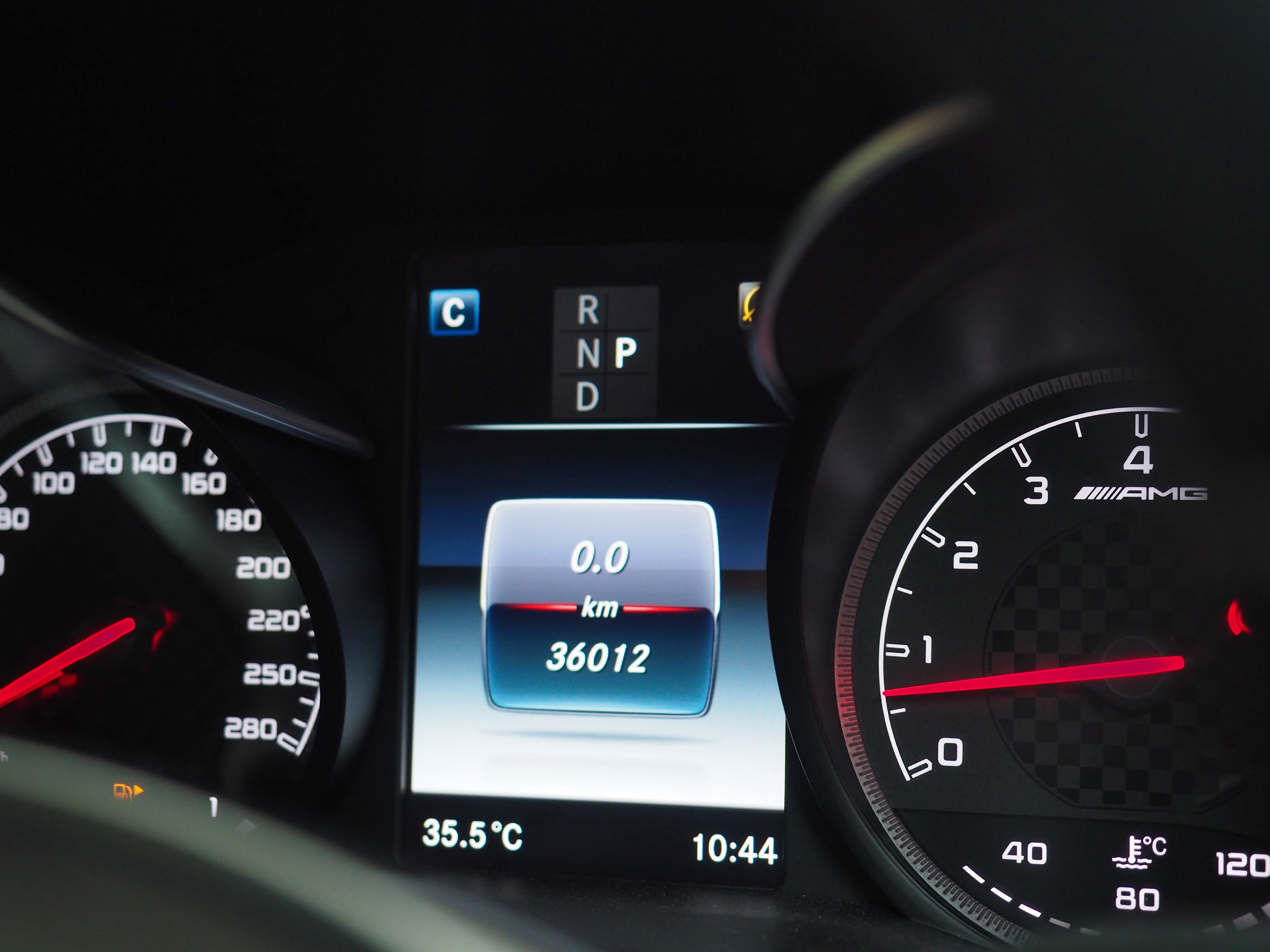 จองแล้ว C43 AMG 4MATIC Coupe W205