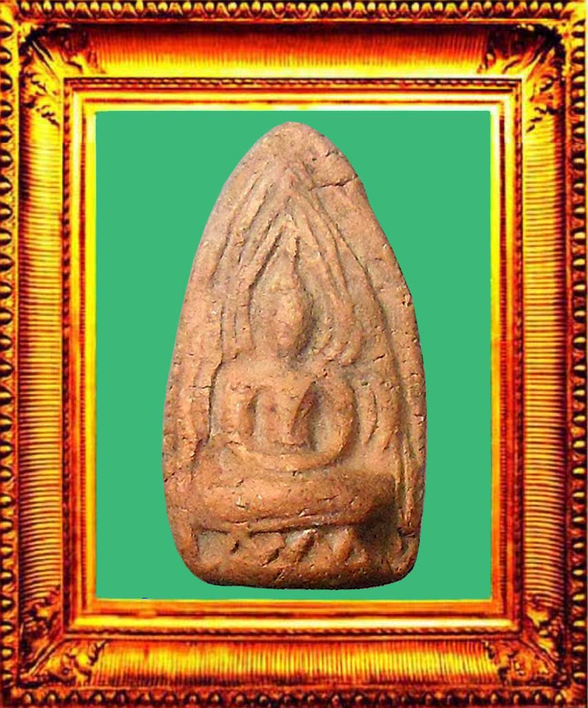 พระเนื้อดินกรุวัดกลางทุ่งอยุธยา องค์ที่ 2
