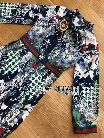 เดรสผ้าเครปพิมพ์ลายกราฟฟิก