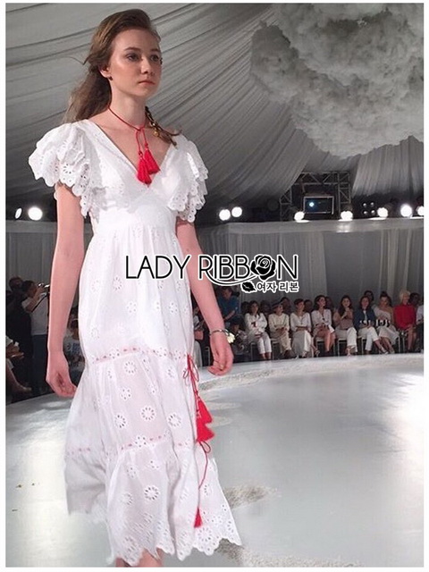 Dress เดรสยาวผ้าคอตตอนสีขาวปักและฉลุลายดอกไม้