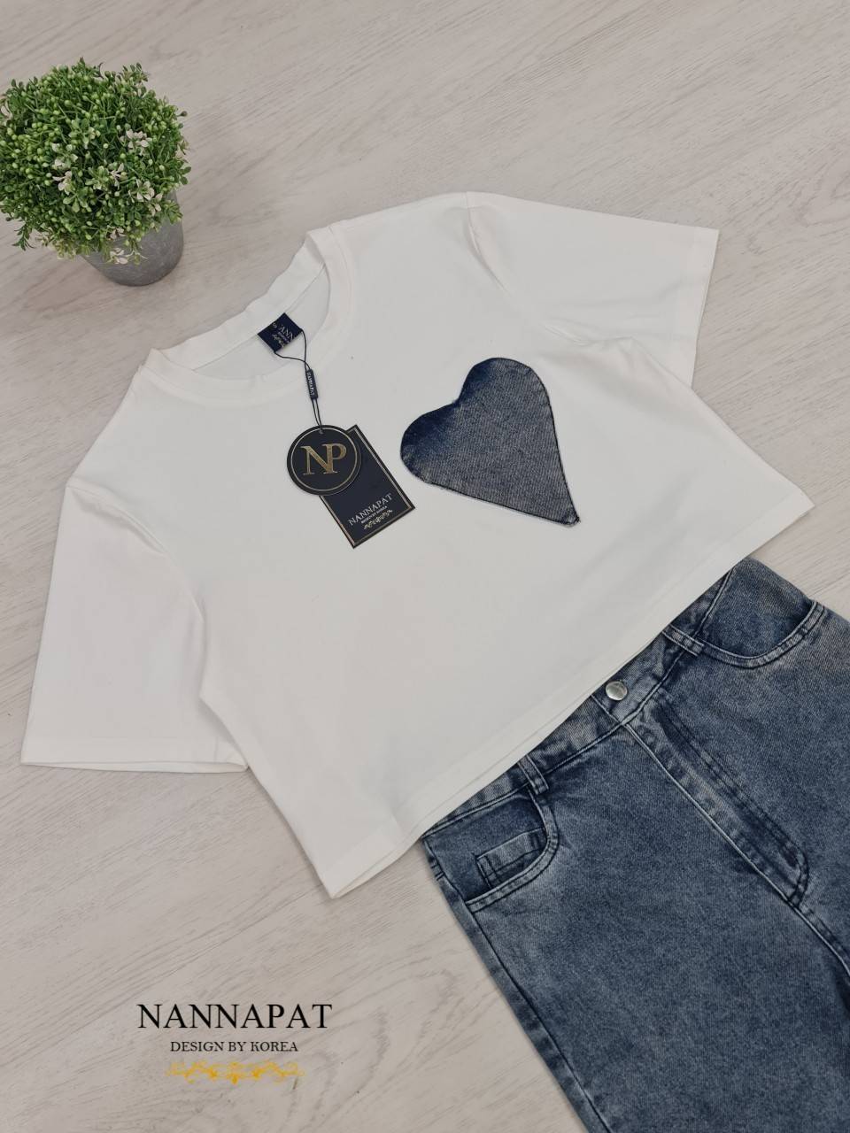 เสื้อยืดทรงใหญ่ กางเกงยีนส์