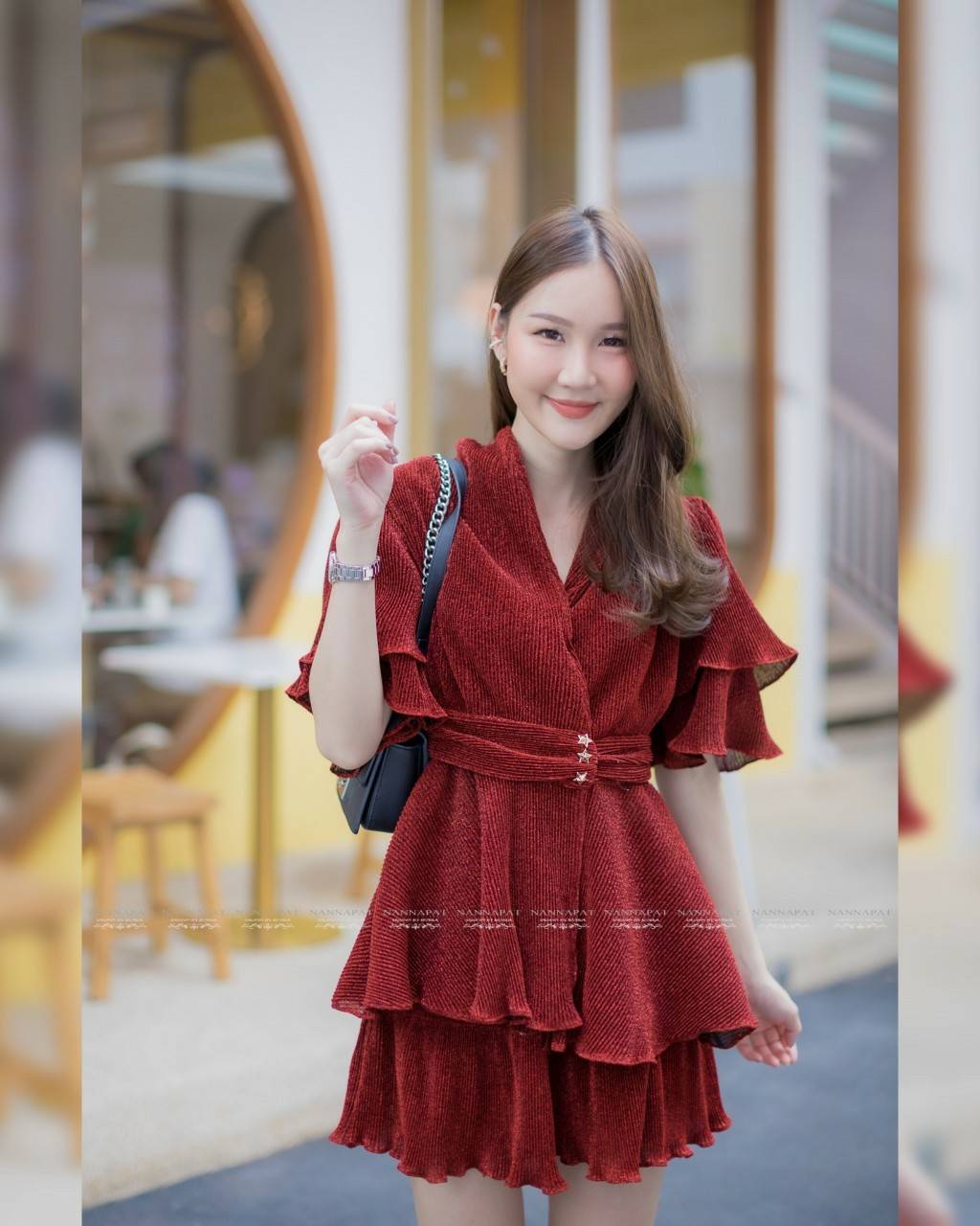 ตัวเสื้อกระดุมหน้า กางเกงซิปหลัง