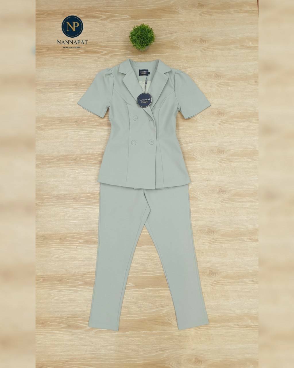 เสื้อคอป แขนสั้นจับจีบไหล่กระดุมหน้า