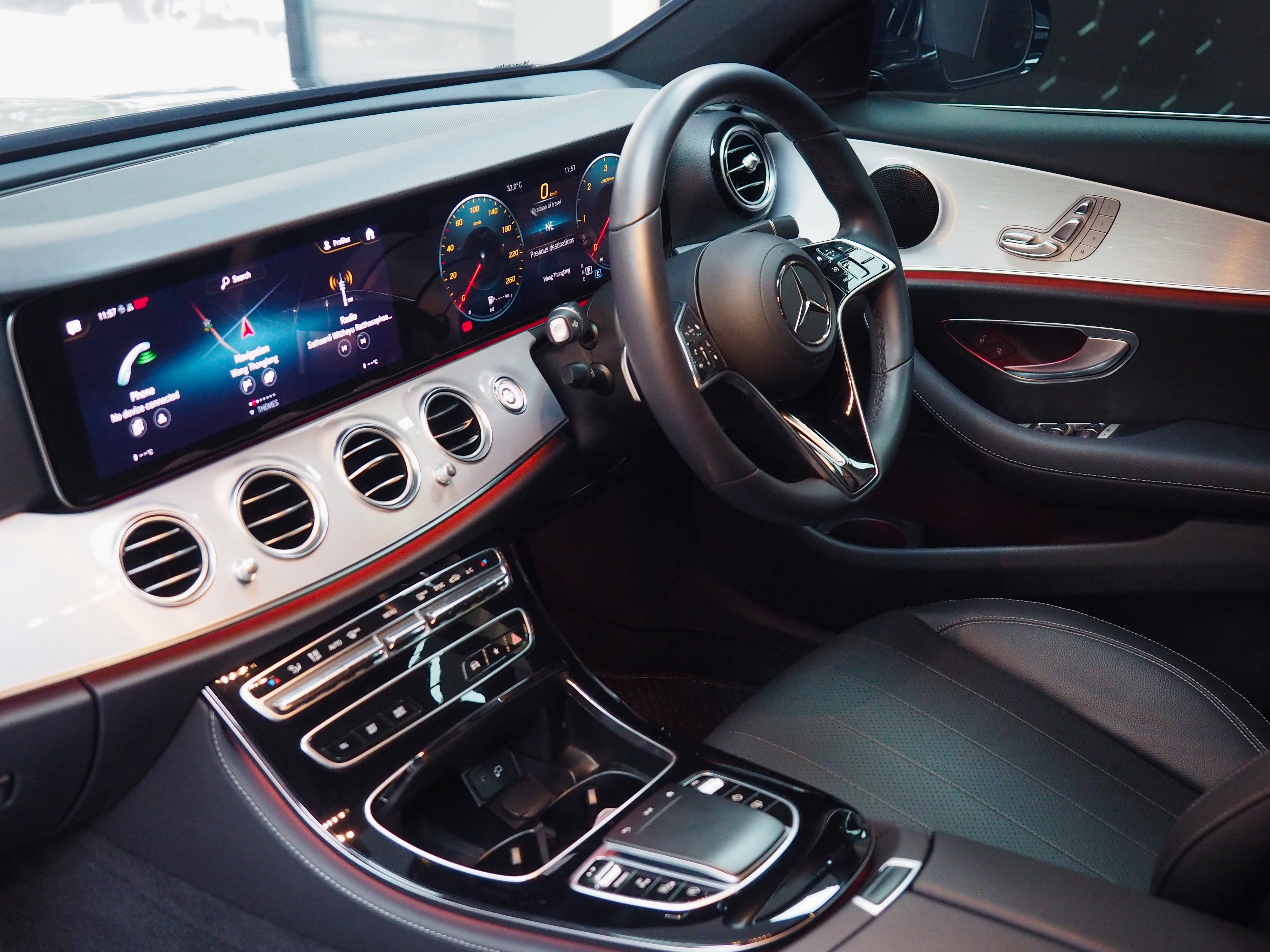 จองแล้ว E220d AMG Sport W213