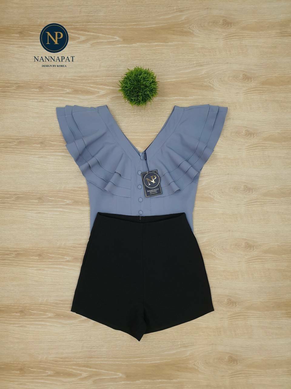 เสื้อระบายอก ถึง หลัง กระดุมหน้า