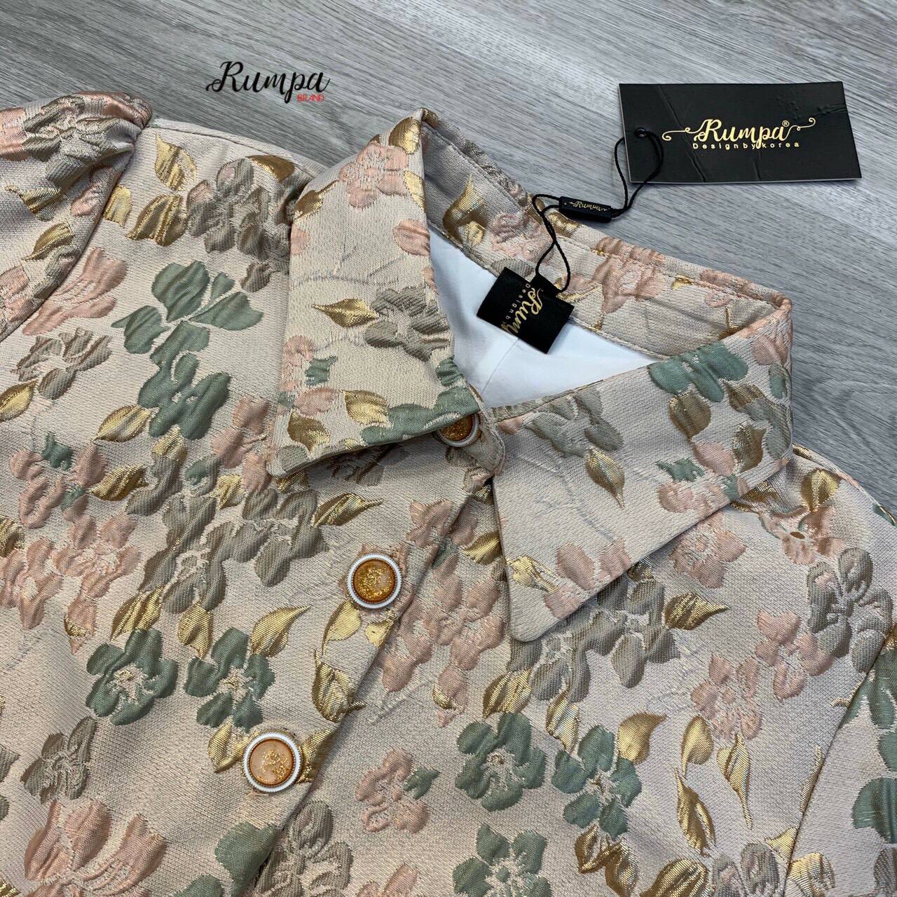 เสื้อมินิเบเซอร์กางเกงขาสั้น