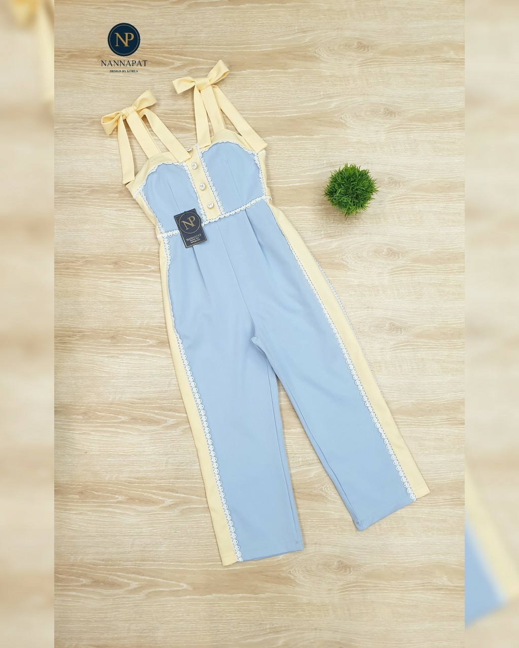 ผ้าคัทติ้งมีซับในอย่างดี ซิปหลัง