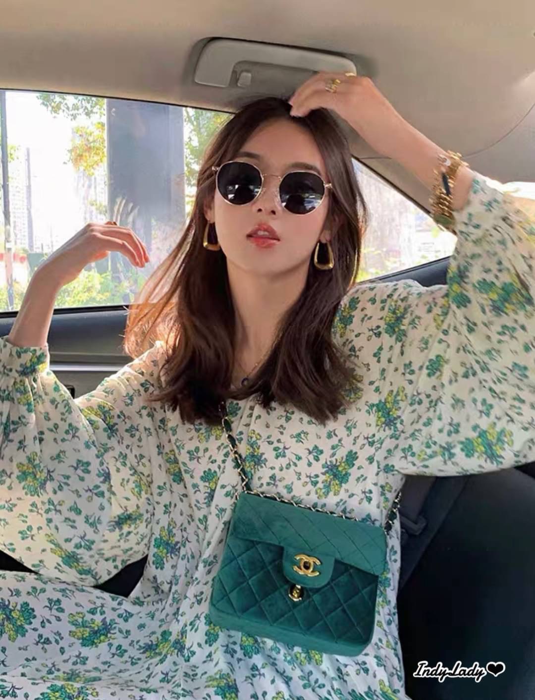 มินิเดรส แขนยาว คอวี