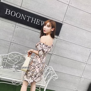 เดรสผ้าลูกไม้เปิดไหล่แขนสั้น