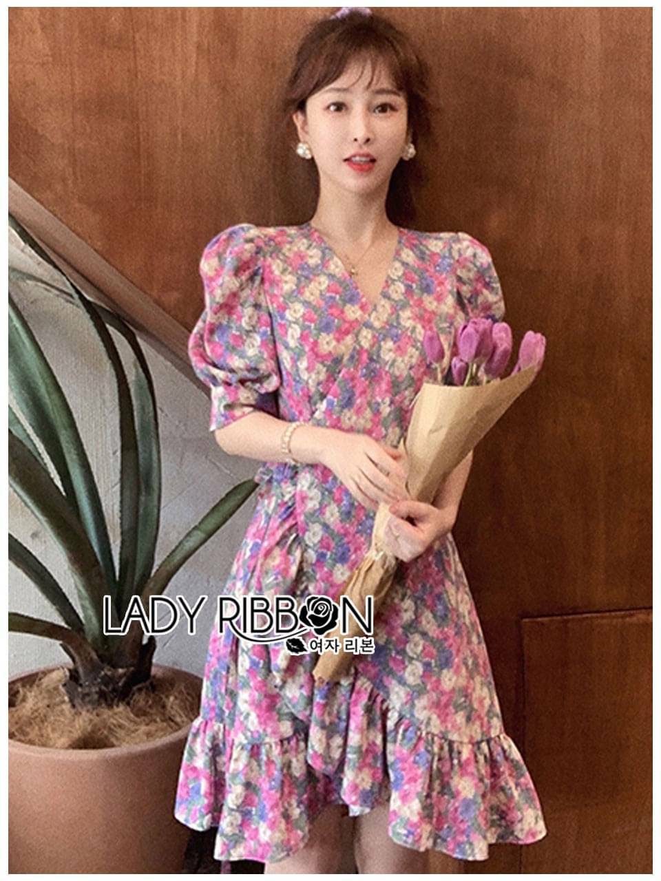 เดรสผูกเอวเข้ารูปพอดีตัวลายดอกไม้