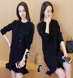 เสื้อคลุมแขนยาวกระดุมหน้า