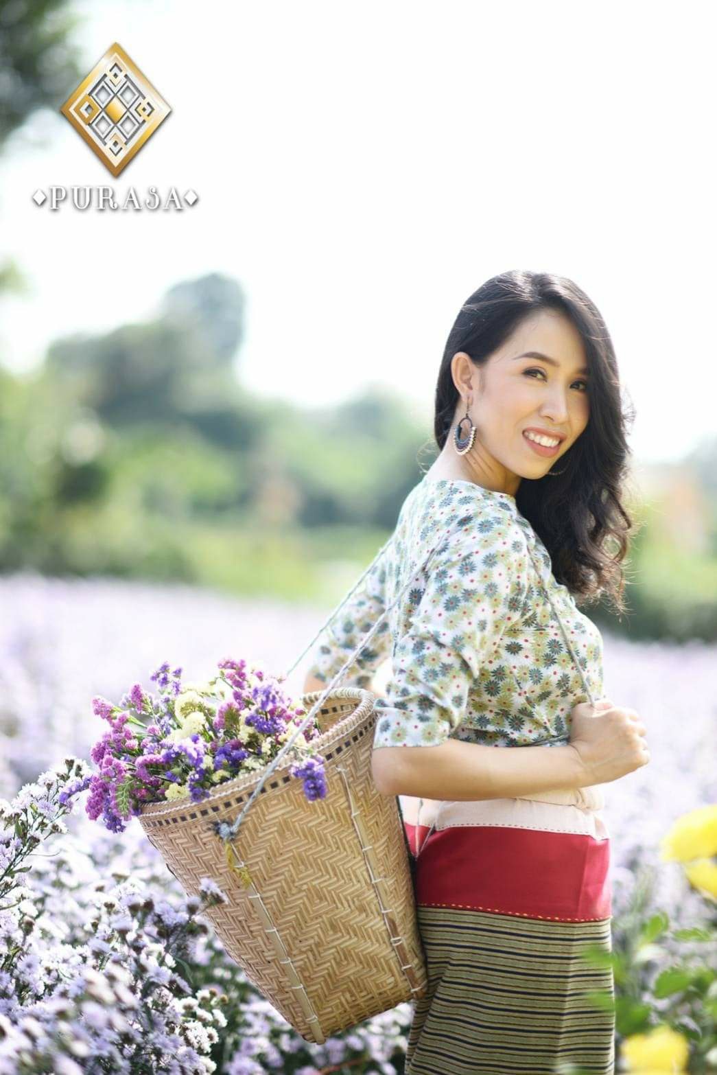 เสื้อลายดอก