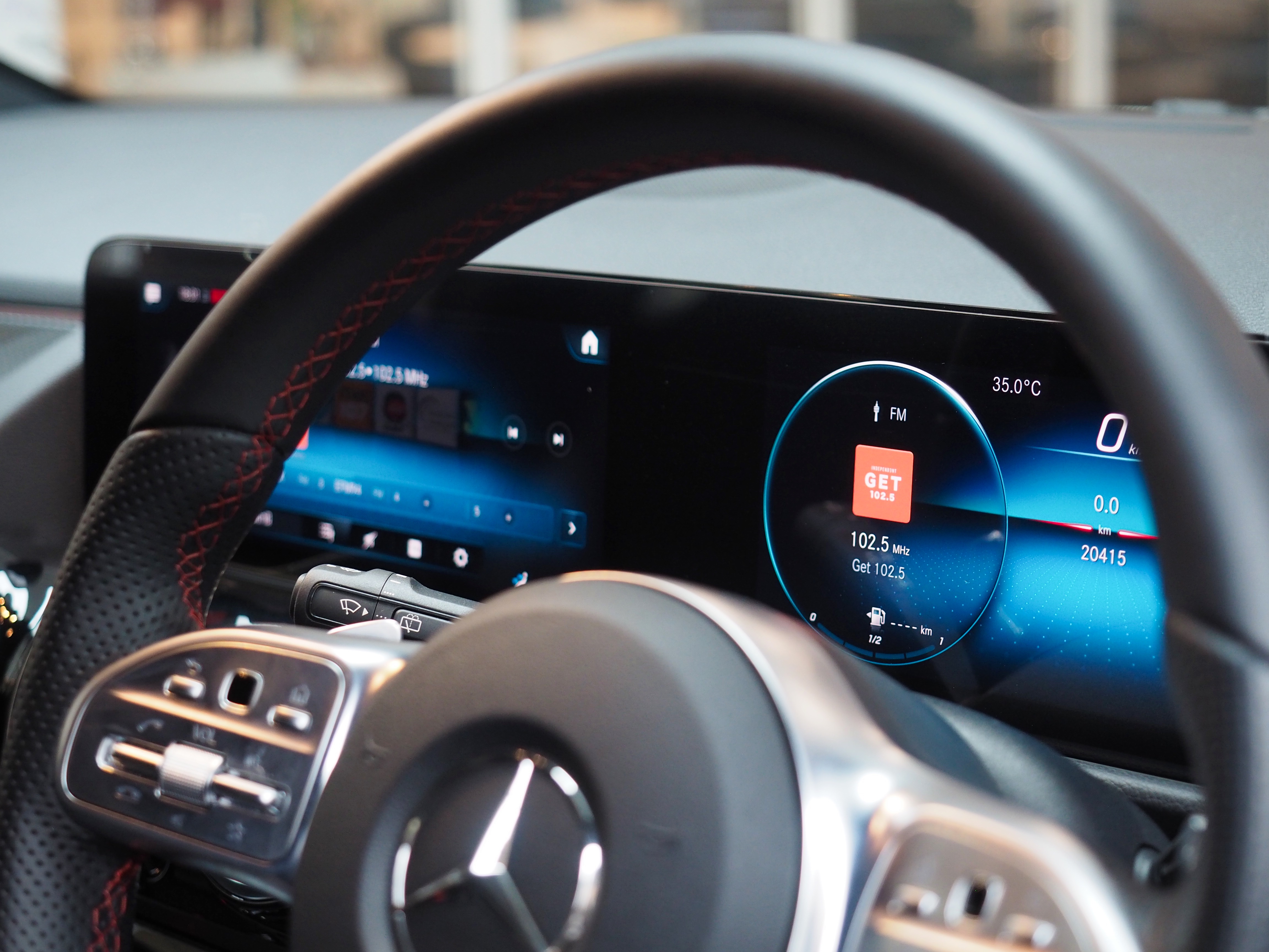 จองแล้ว GLA200 AMG Dynamic W247