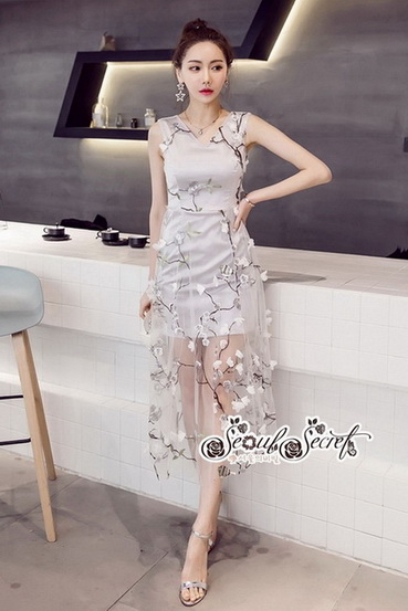 แม็กซี่เดรสสวยหรู ลุคสาวแฟชั่นนิสตร้า