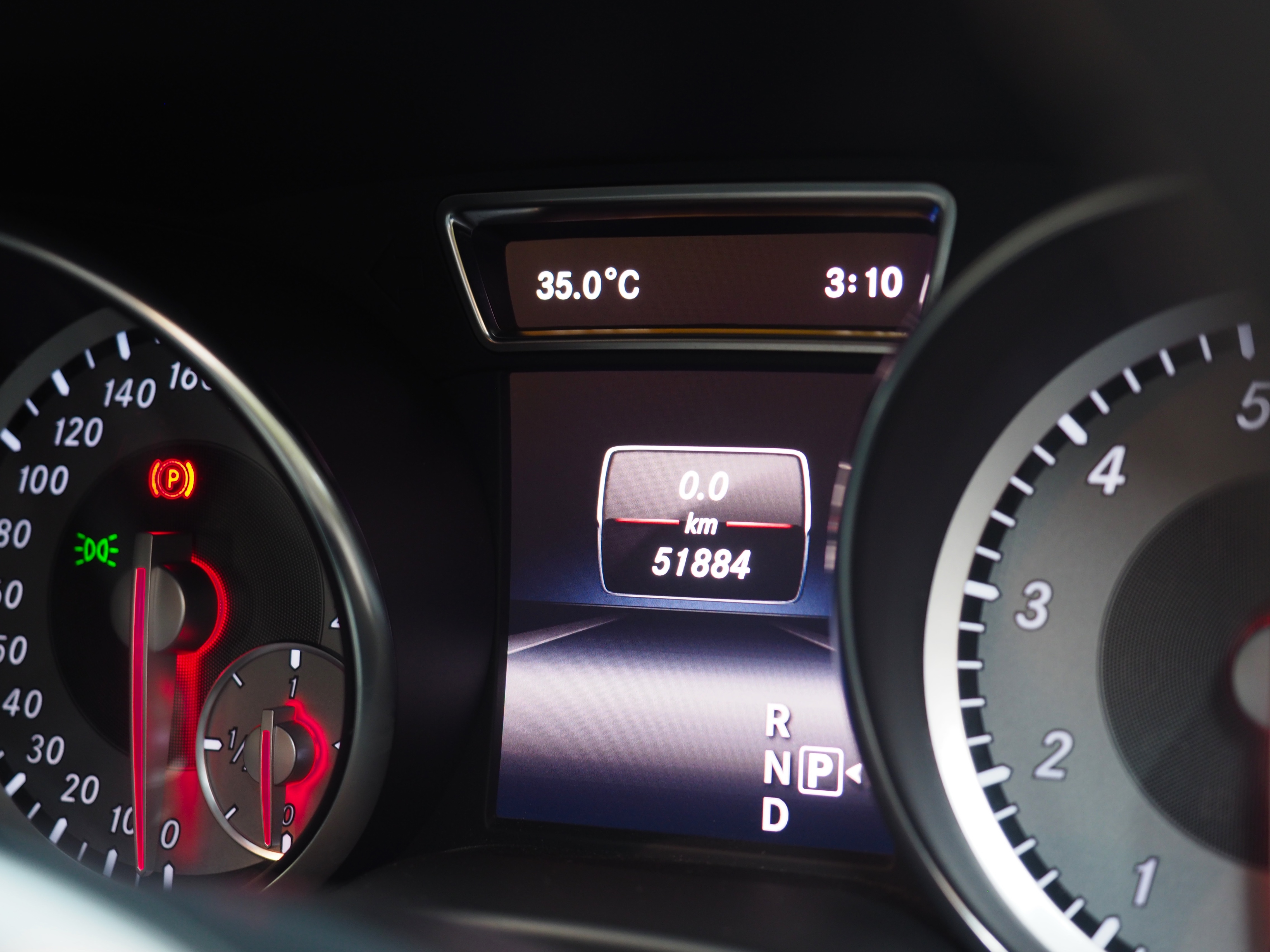 จองแล้ว GLA200 Urban W156