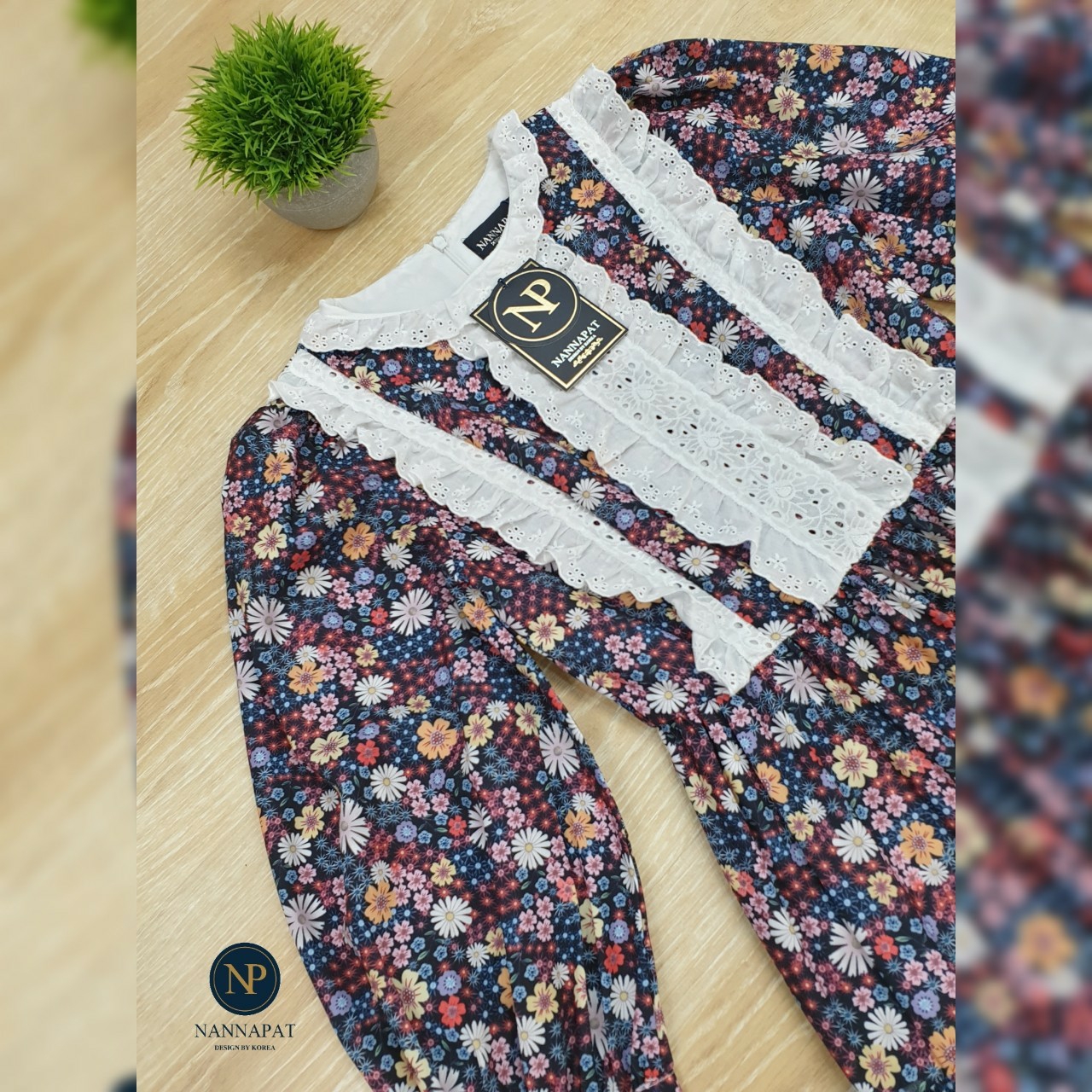 เดรสยาวซิปหลังลายดอกไม้