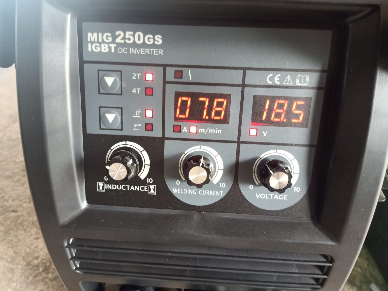 เครื่องเชื่อมซีโอทูHITRONICรุ่นMIG250GS