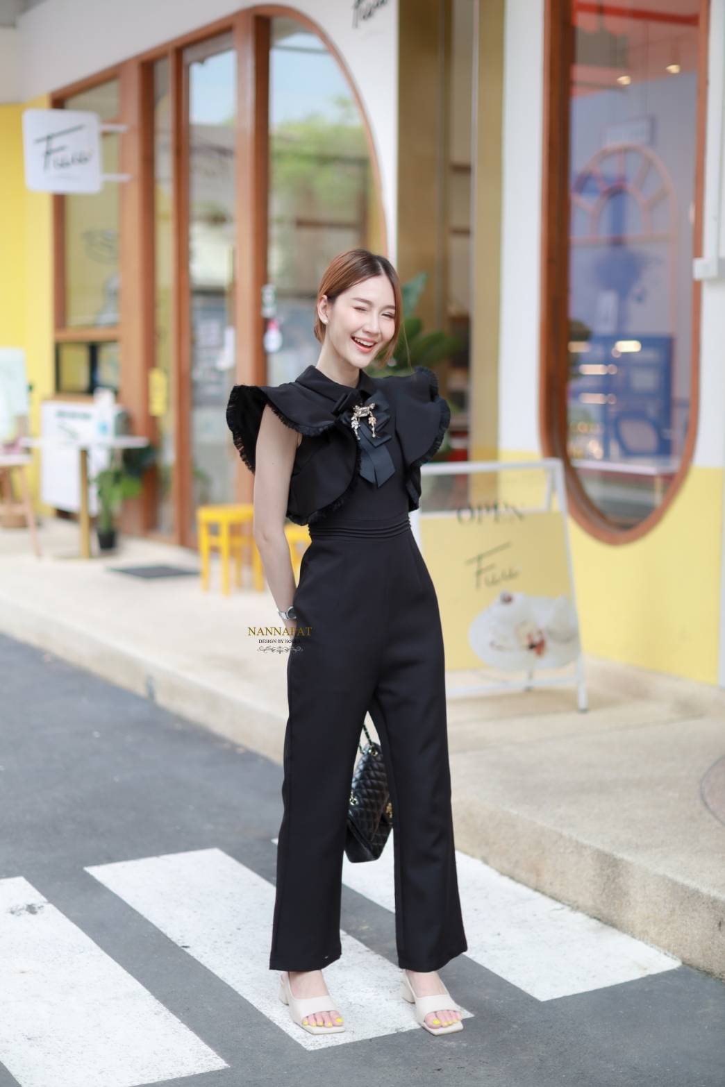 Jumpsuit สวยหรู