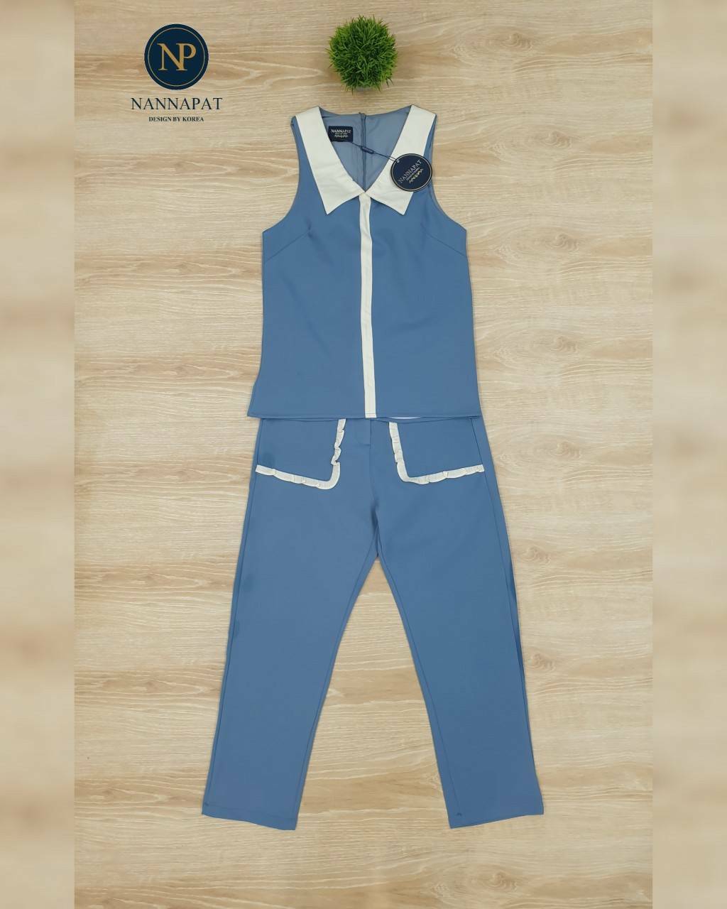 เสื้อแขนกุดซิปหลังมีฟองน้ำอก