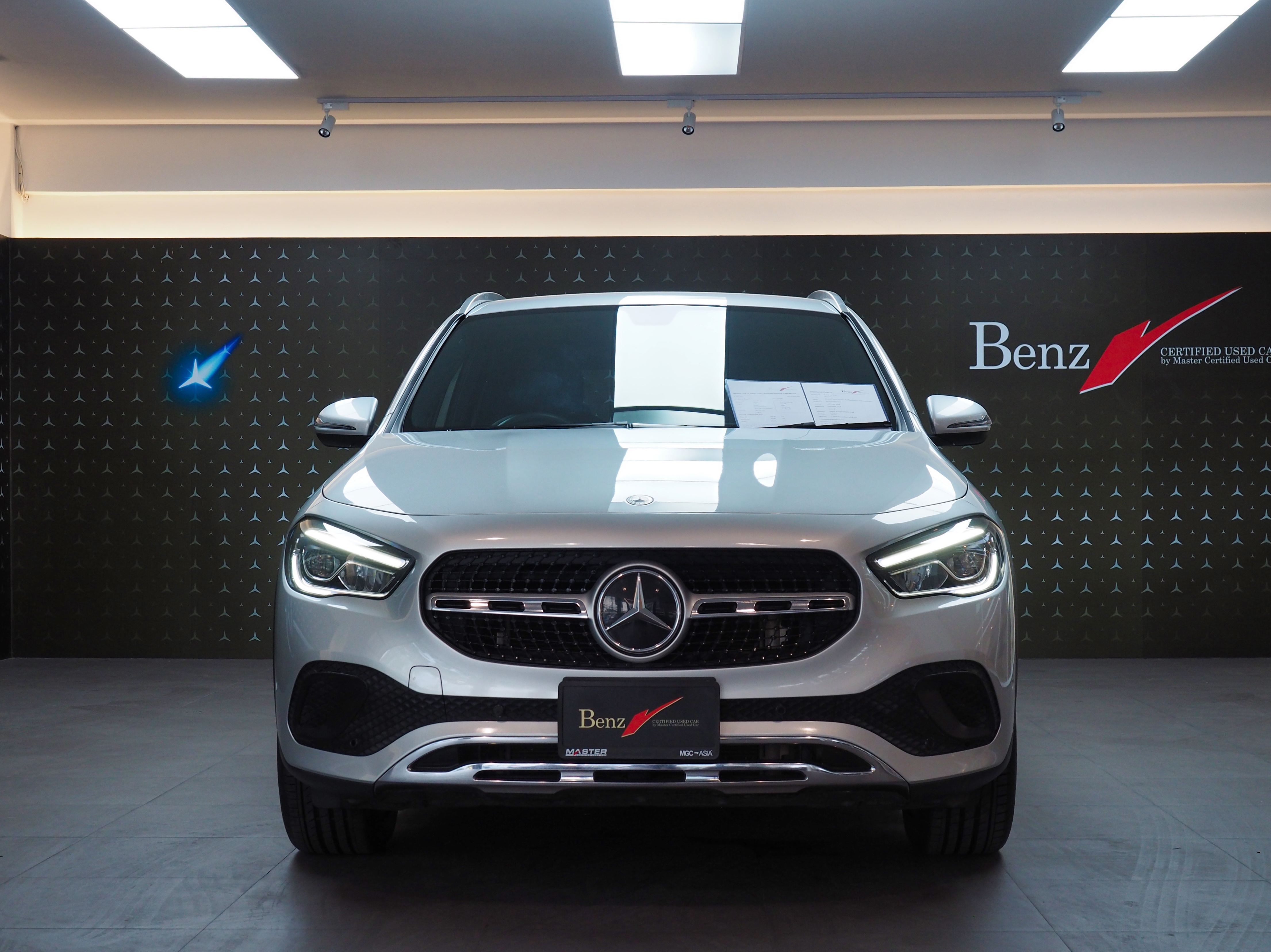 จองแล้ว GLA200 Progressive W177