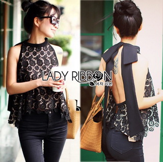 Lady Ribbon Online เสื้อผ้าพร้อมส่ง พร้อมส่งเลดี้ริบบอน LR06080816 🎀 Lady Ribbon's Made 🎀 Lady Andria floral crochet Sleeveless Top