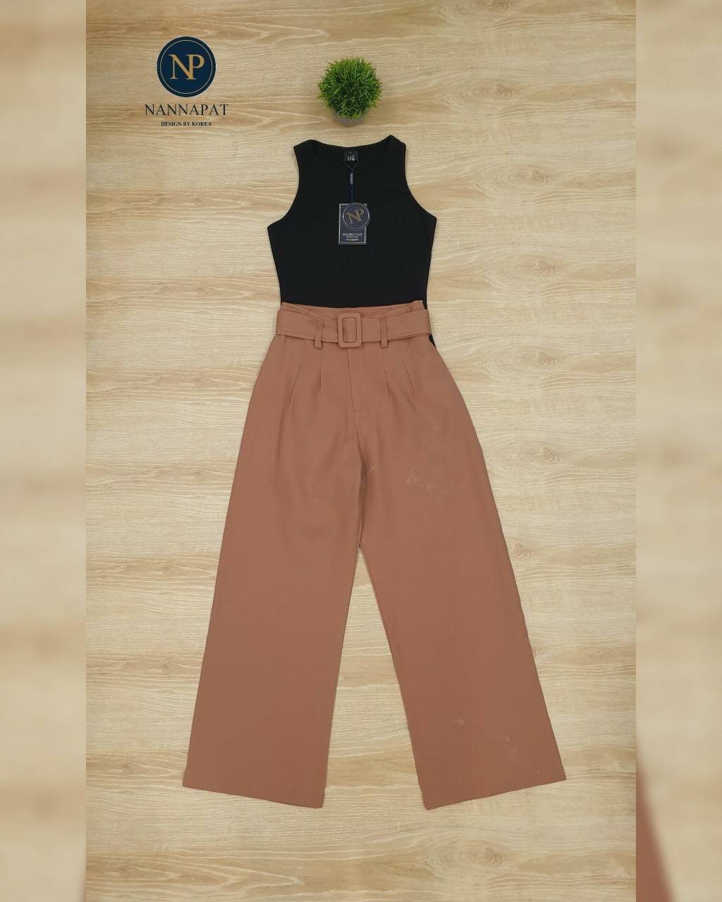 เสื้อกล้ามผ้ายืดกางเกงขาบานทรงใหญ่