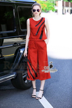 Lady Ribbon Online ขายส่ง เสื้อผ้าออนไลน์ ของแท้ LV06040716 🍭Korea Design By Lavida fashionable black striped sleeveless top long pants chic red set