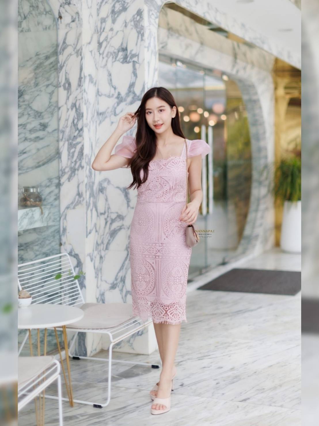 เดรสซับในอย่างดี งานซิปหลัง