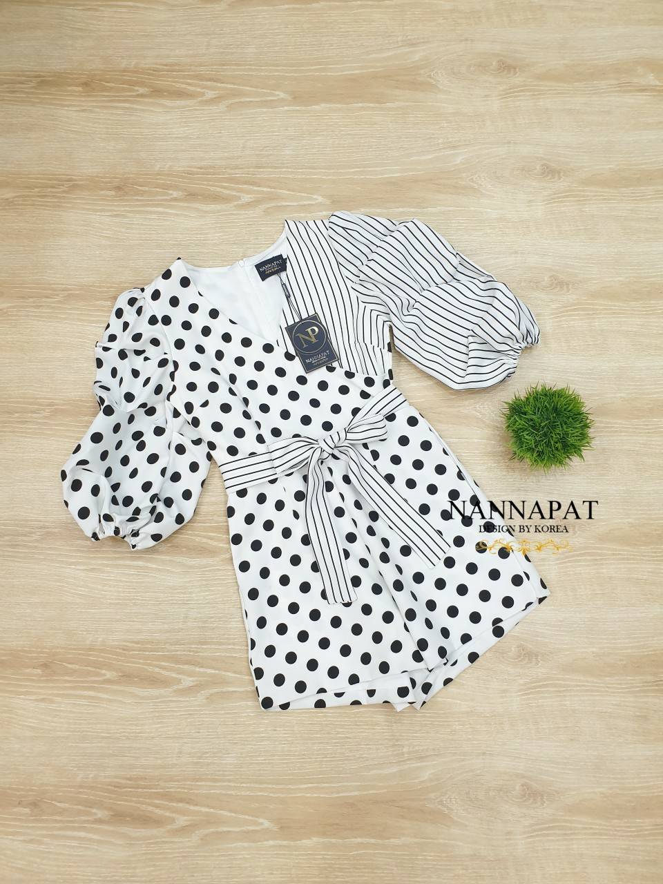 เพลสูทซิปหลัง แขนพองๆน่ารักมาก