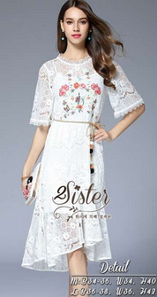 เดรสสวยผ้าลูกไม้กระโปงบาน