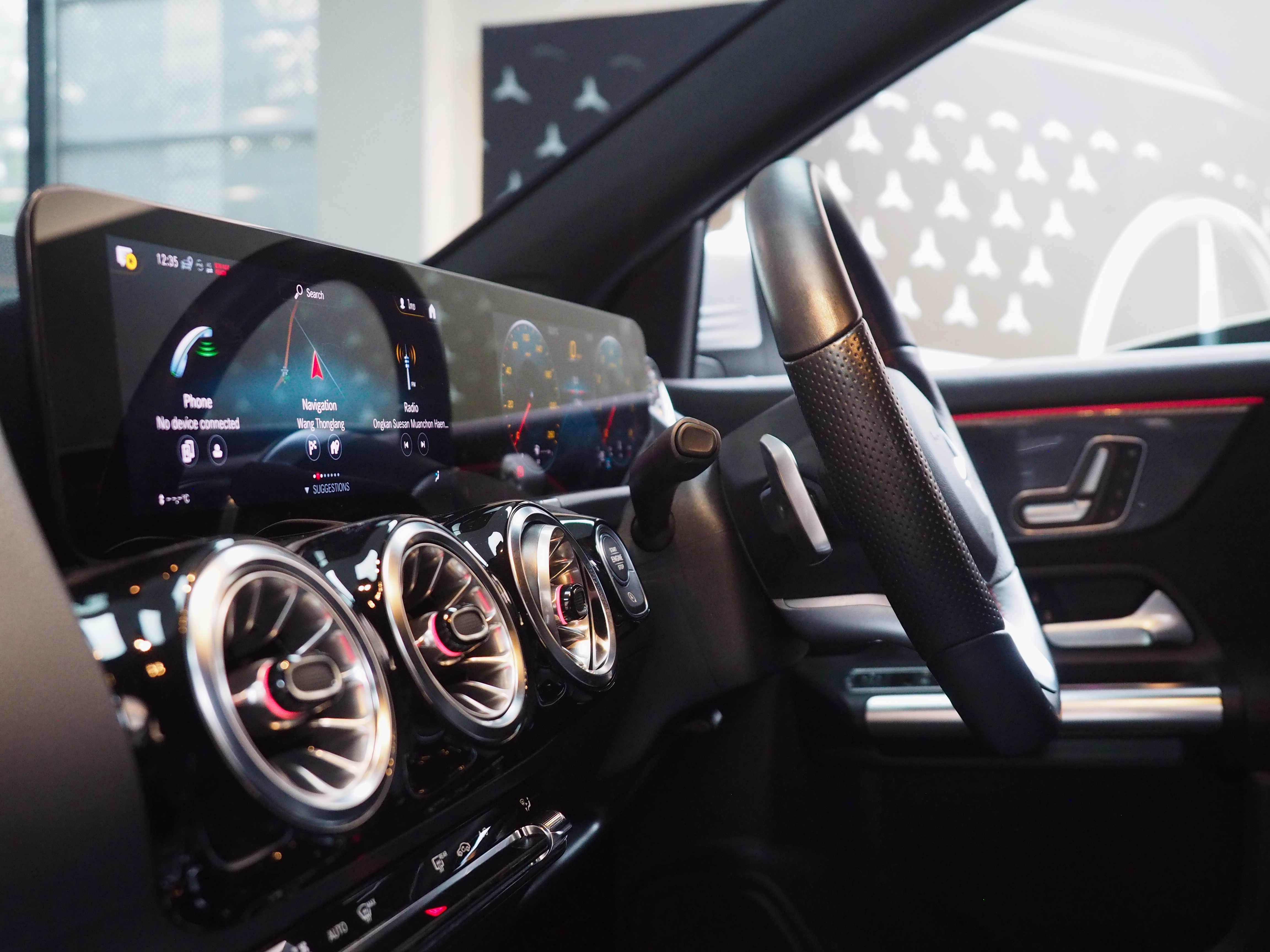 จองแล้ว GLA200 AMG Dynamic W247