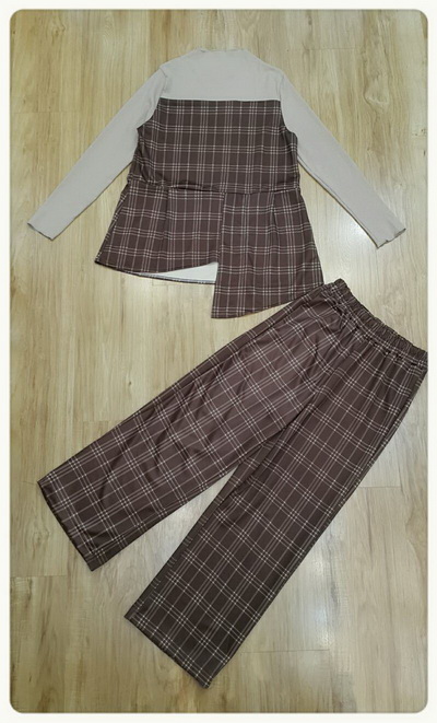 เสื้อตรงอกและแขนเป็นผ้าไหมดรมเนื้อดีนุ่ม