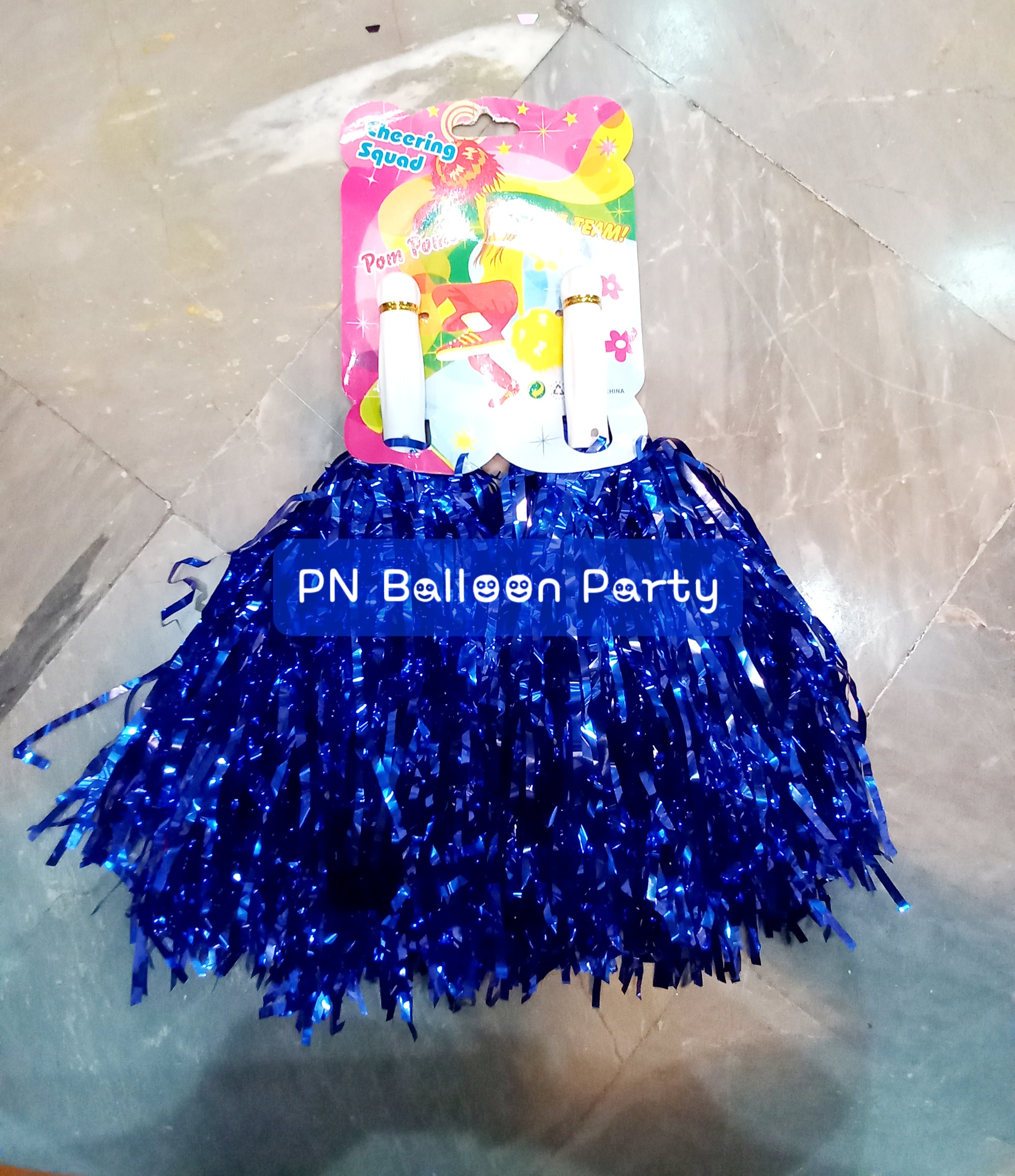 พู่เชียร์กีฬาสี ปอมปอม 1 คู่ = 2 ชิ้น พร้อมส่งในไทย