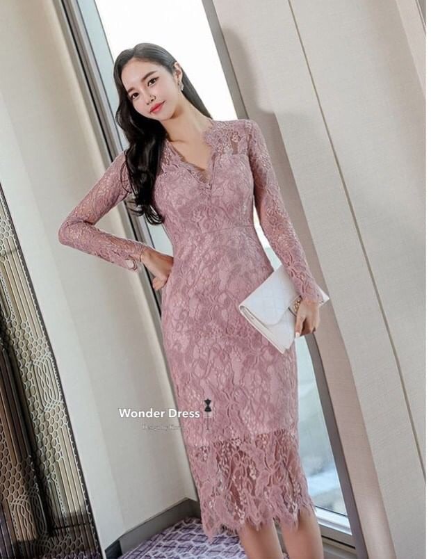 เดรสลูกไม้รุ่นใหม่ล่าสุดจร้า