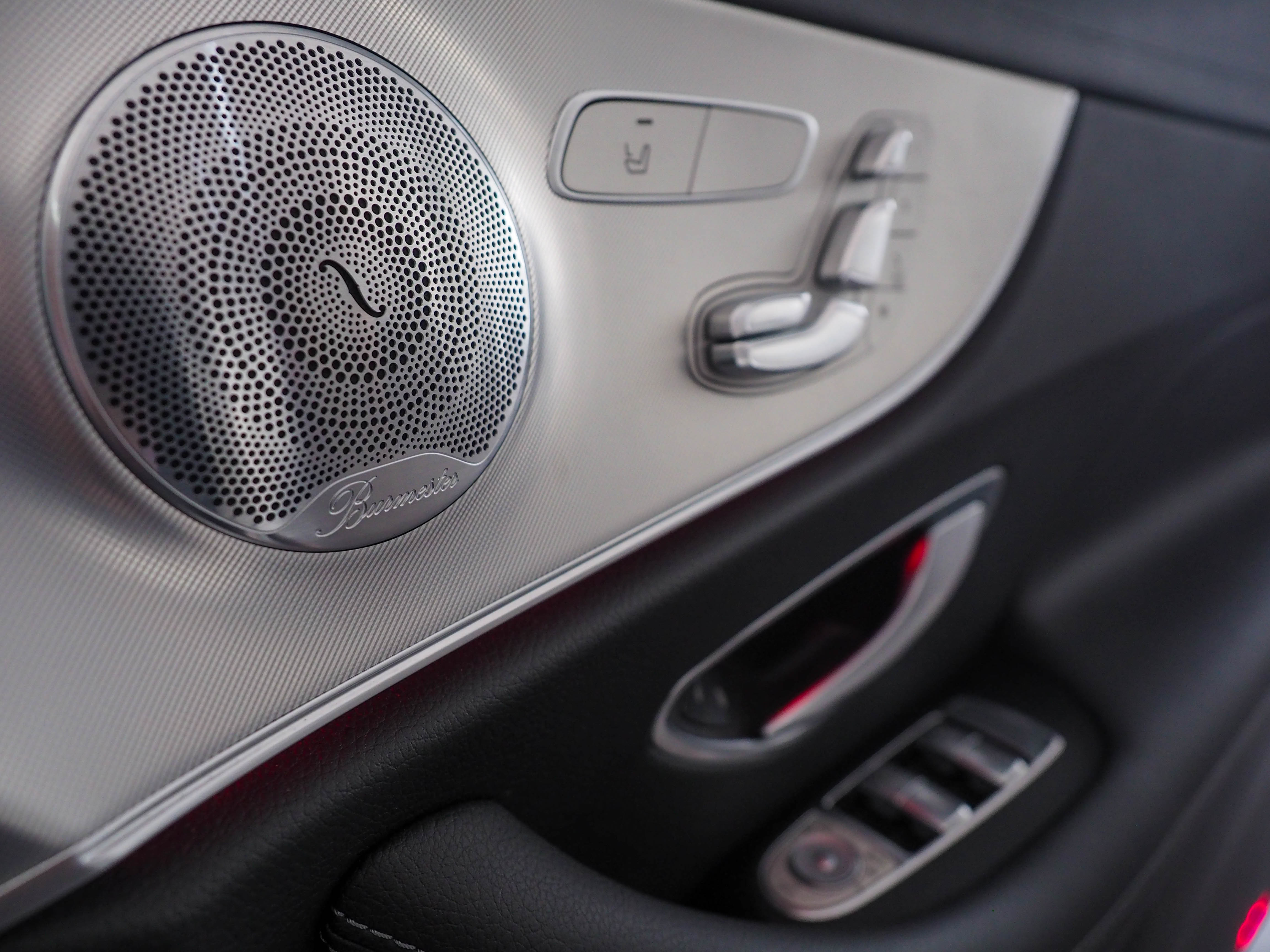 จองแล้ว E300 Coupe AMG W238