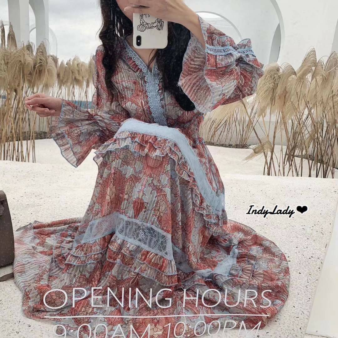 Maxi Dress เดรสแขนยาว คอวี